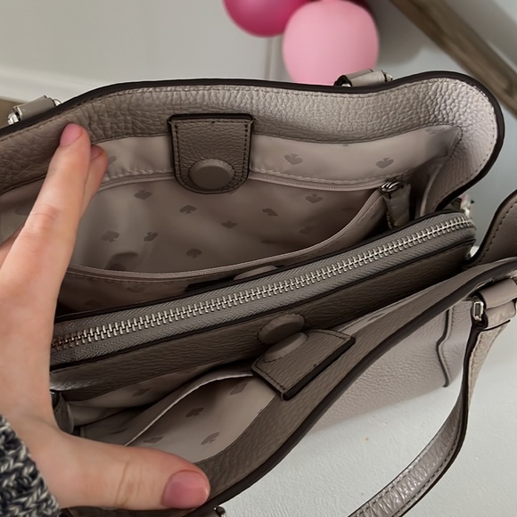 Kate Spade Purse - Picture 5 of 8